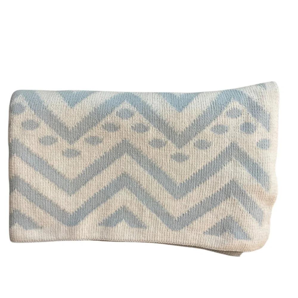 Harper Canyon Baby Blanket Blue White Chevron Dot Print 38x30
